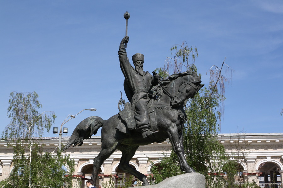 Пам'ятник Петру Сагайдачному в Києві
